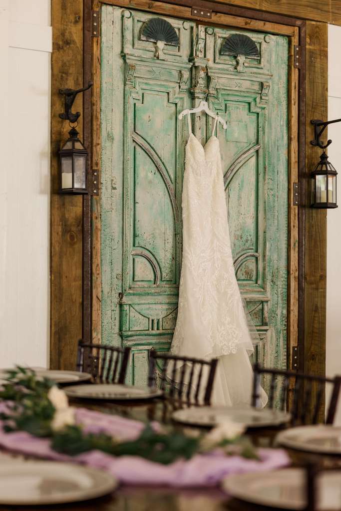 This image has an empty alt attribute; its file name is lakeside-ranch-wedding-inverness-fl-6003.jpg